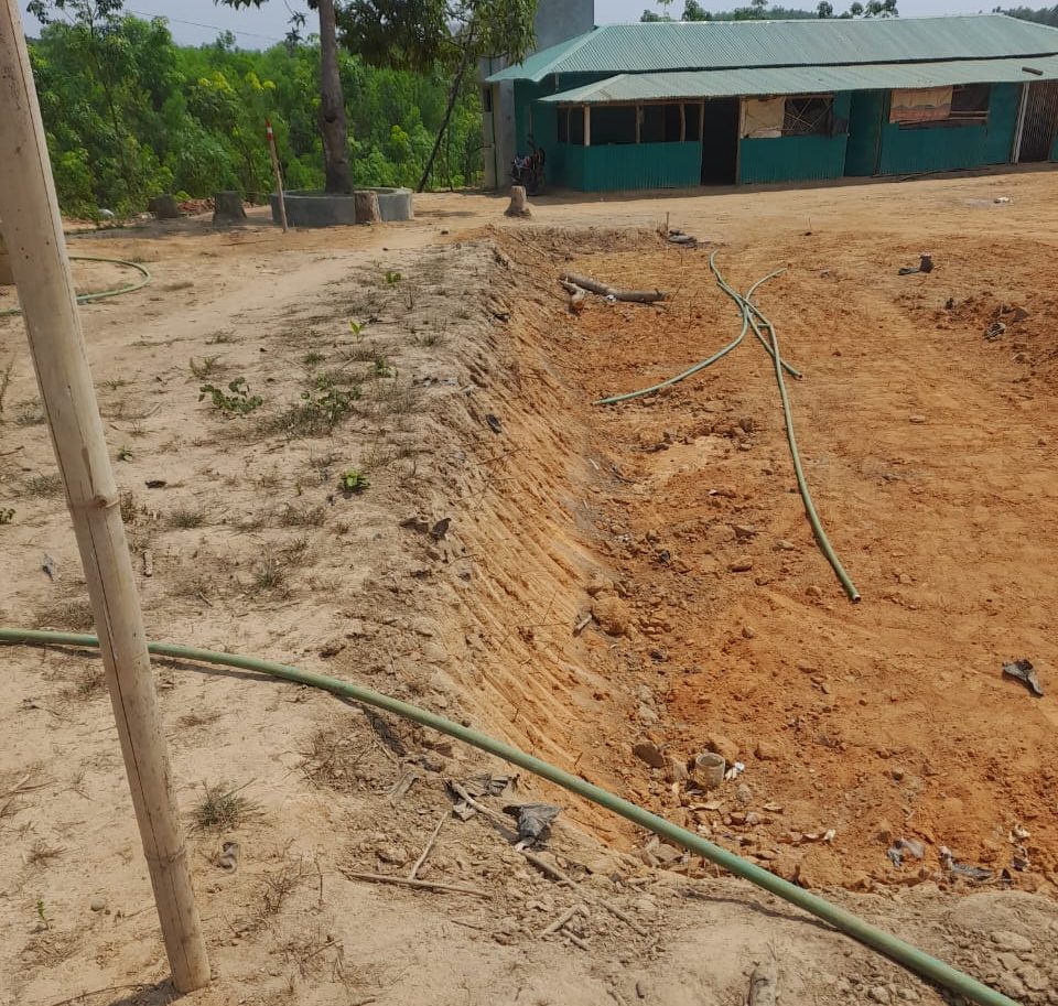 লামায় খালে ফ্যাক্টরি স্থাপন, স্থানীয়দের ক্ষোভ