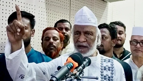 ক্ষমতা মানুষকে মৃত্যুর দিকে নিয়ে যায় : মঈন খান