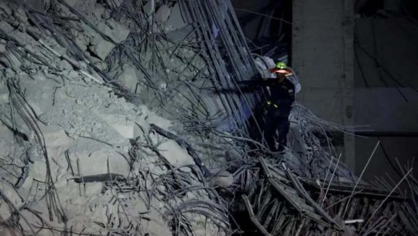 ব্যাংককে ভূমিকম্পে নির্মাণাধীন ভবন ধসের ঘটনায় নিহত ১০