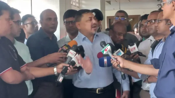 ঈদ ও স্বাধীনতা দিবস ঘিরে কোনো নিরাপত্তা ঝুঁকি নেই : স্বরাষ্ট্রসচিব