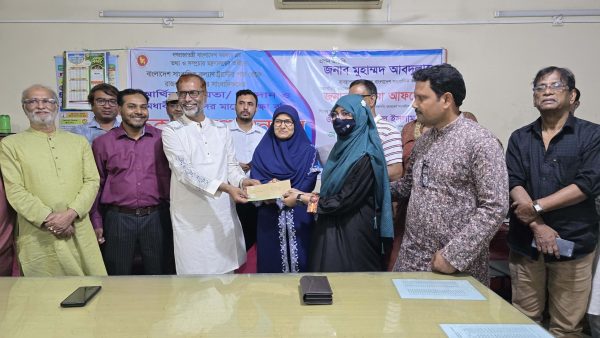 সাংবাদিকদের অবসরকালীন ভাতা প্রদানের বিষয়টি প্রক্রিয়াধীন : এম আবদুল্লাহ