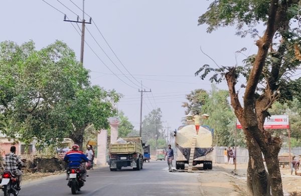 কক্সবাজার-চট্টগ্রাম মহাসড়ক যেনো মৃত্যুফাঁদ, লবণ পানিতে বাড়ছে দুর্ঘটনা